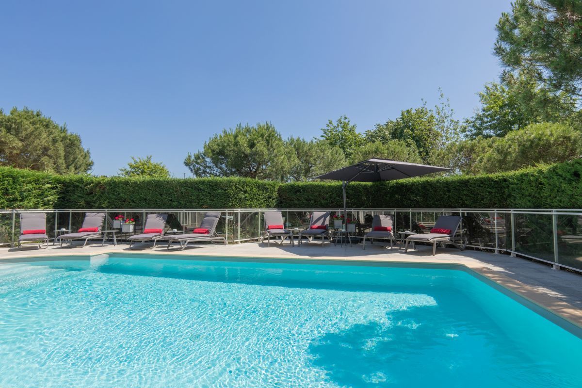 Le M Hotel & Spa - Pool